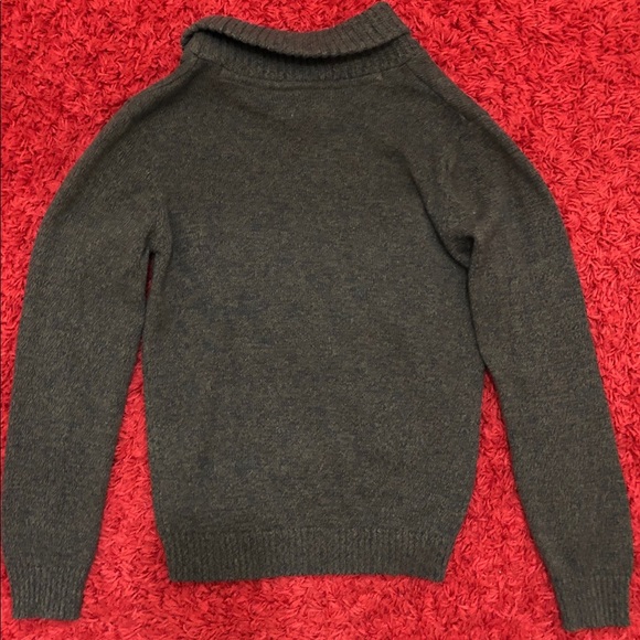 Sweater - Picture 3 of 3